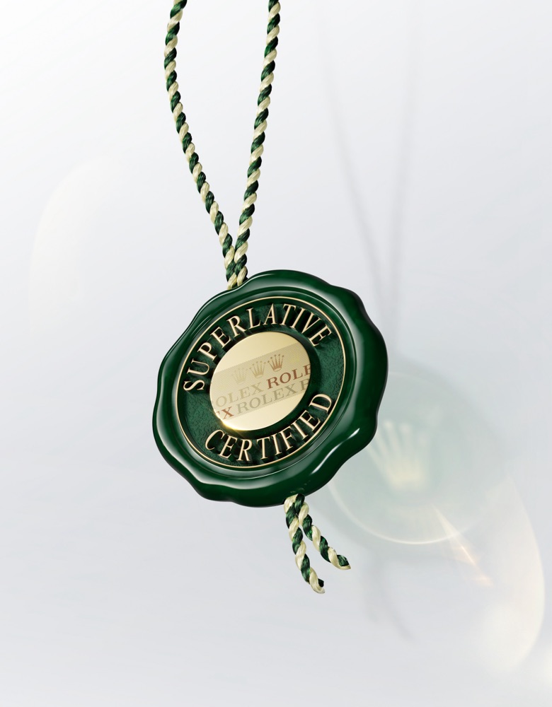 rolex-yacht-master-greenseal_2301_002a_rvb-portrait