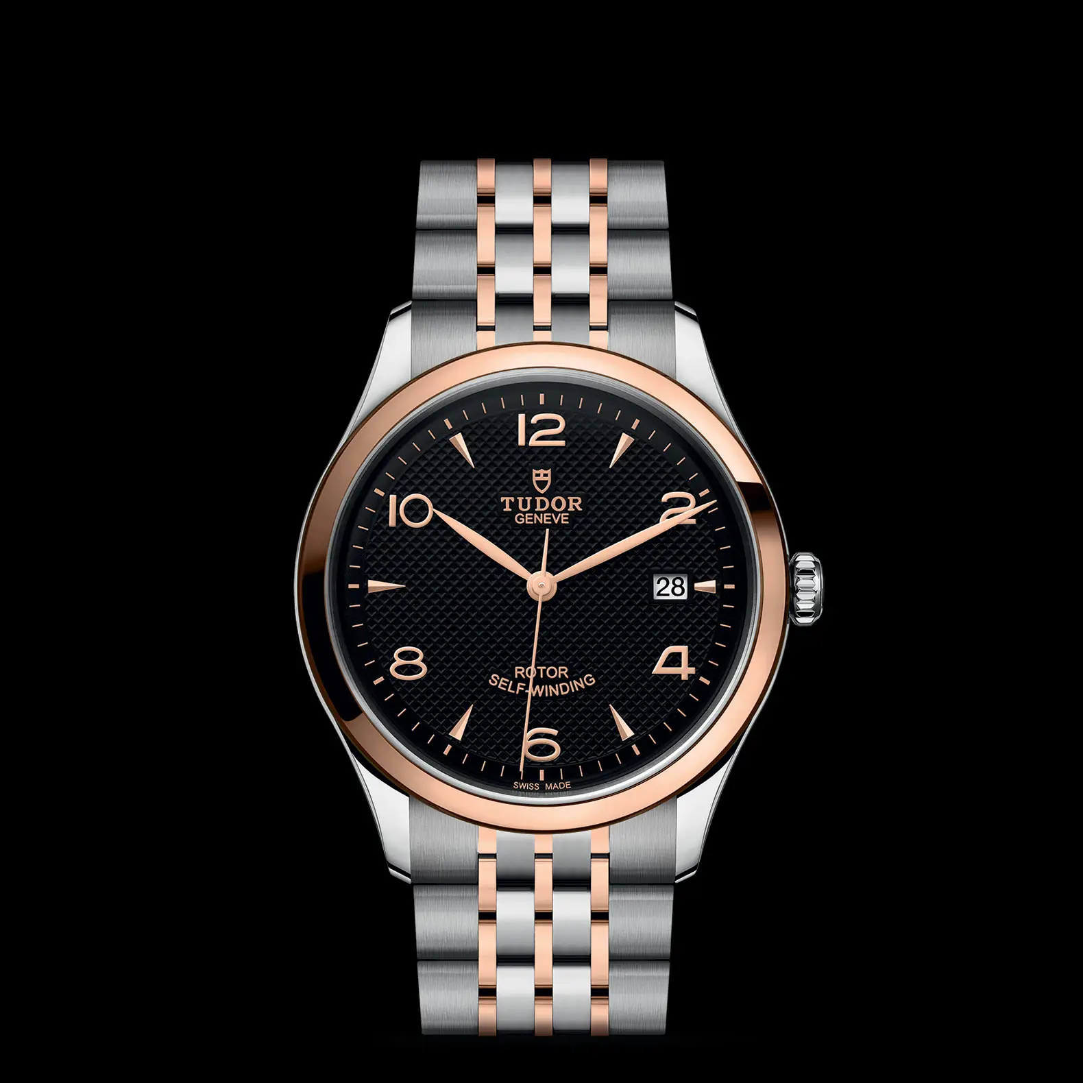 M91551-0003-upright_watch_black_background_zoomed_in | Brela | Brela