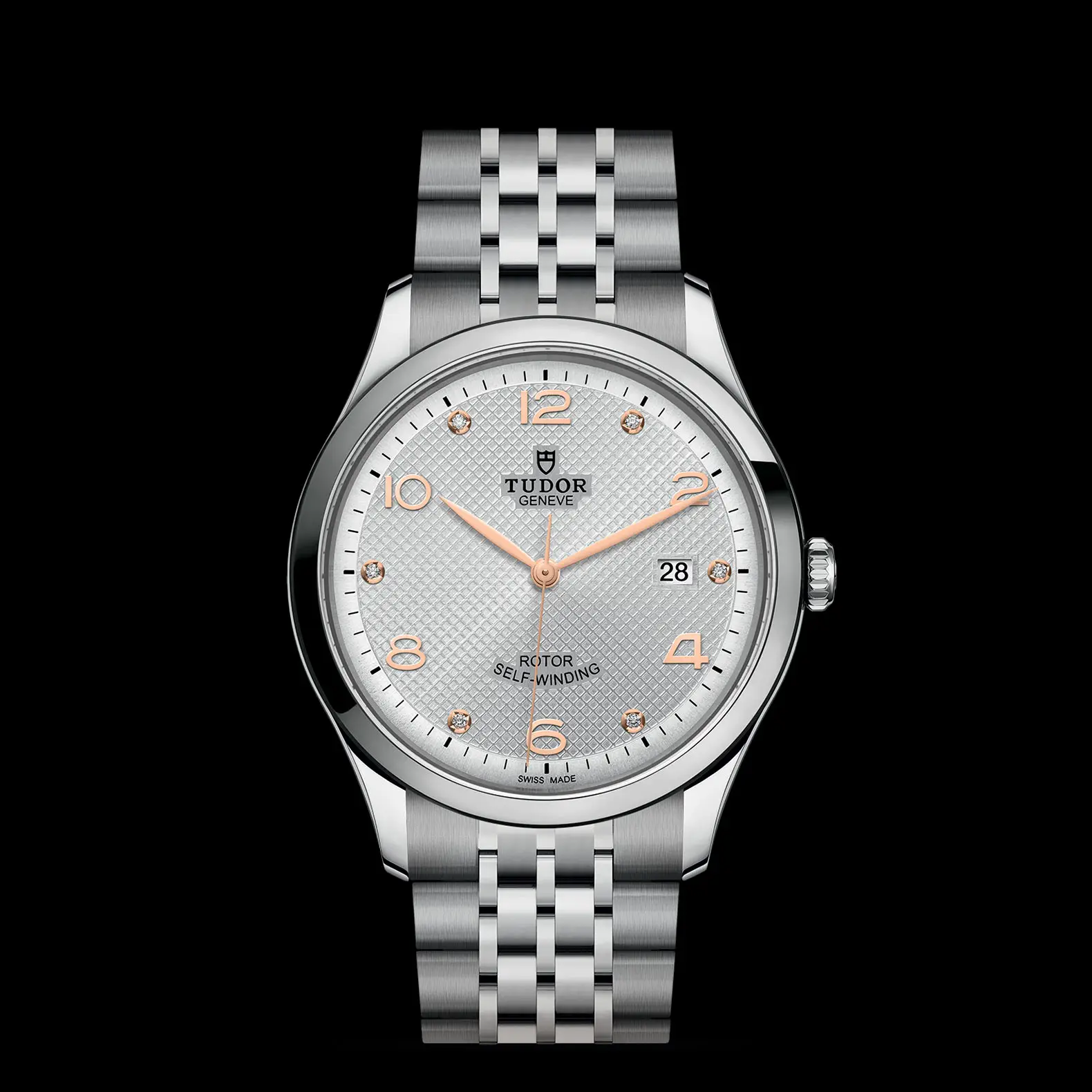 M91650-0003-upright_watch_black_background_zoomed_in | Brela | Brela