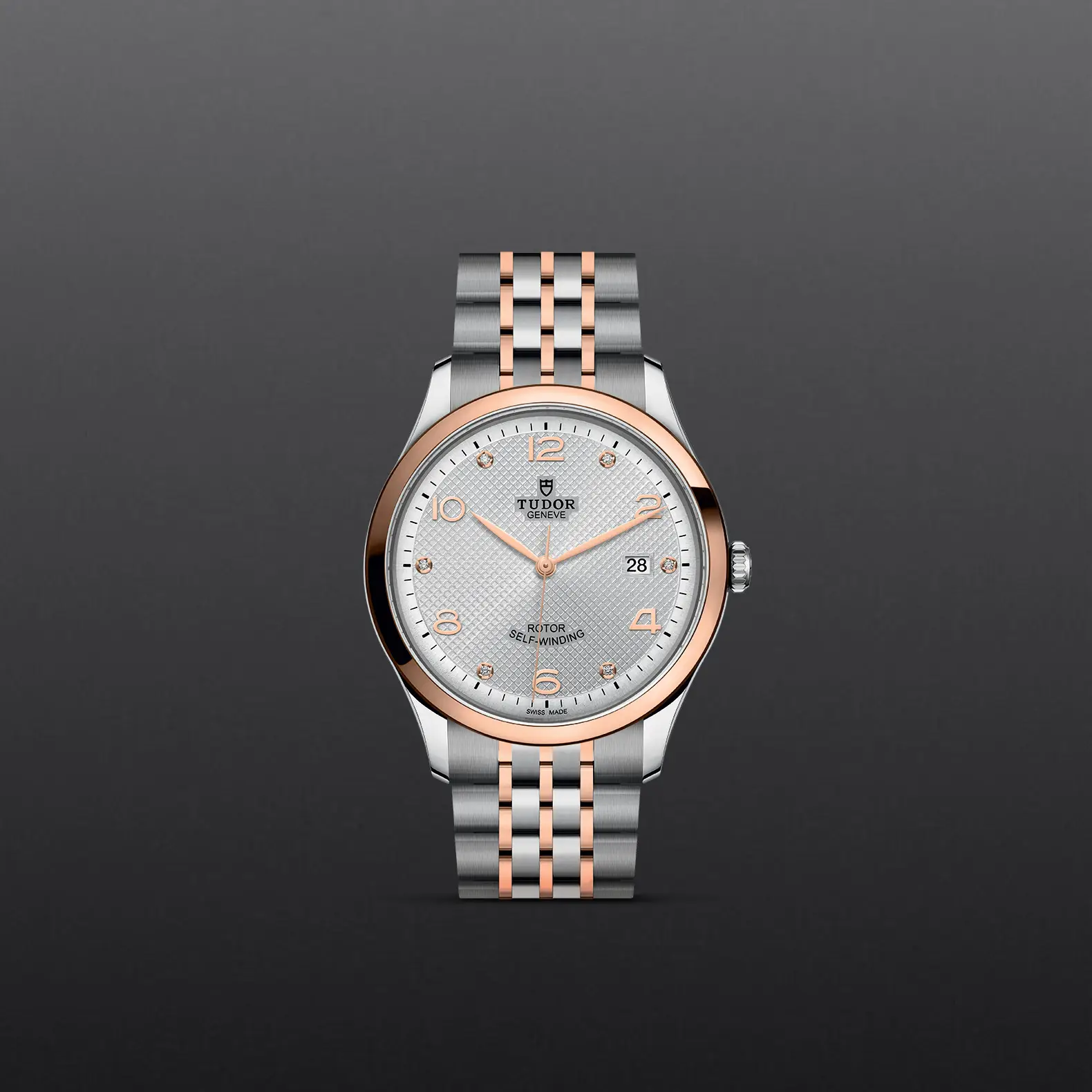 M91651-0002-upright_watch_grey_background-model_page_only_standard_size | Brela | Brela