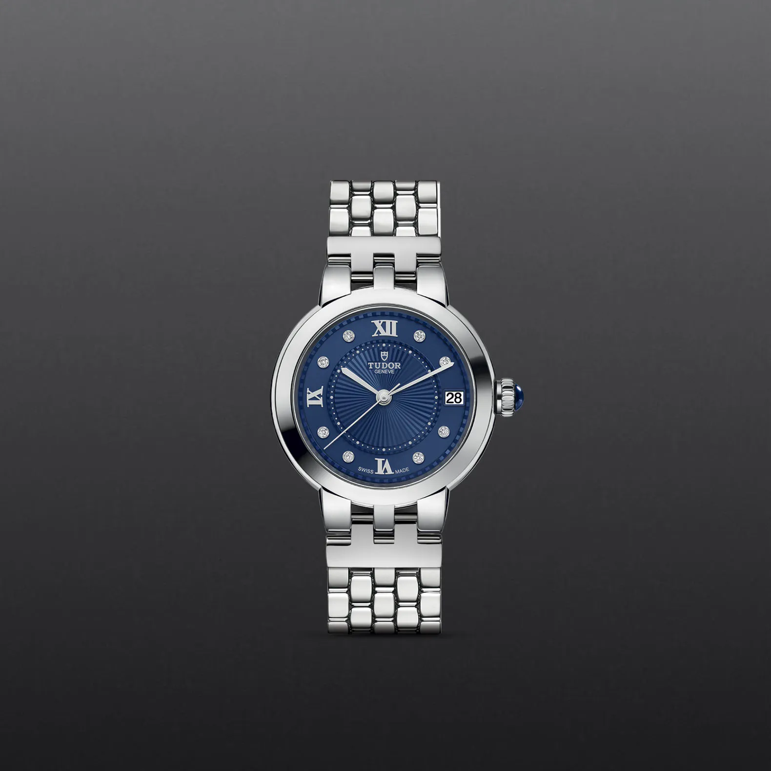 M35800-0010-upright_watch_grey_background_model_page_only_standard_size | Brela | Brela