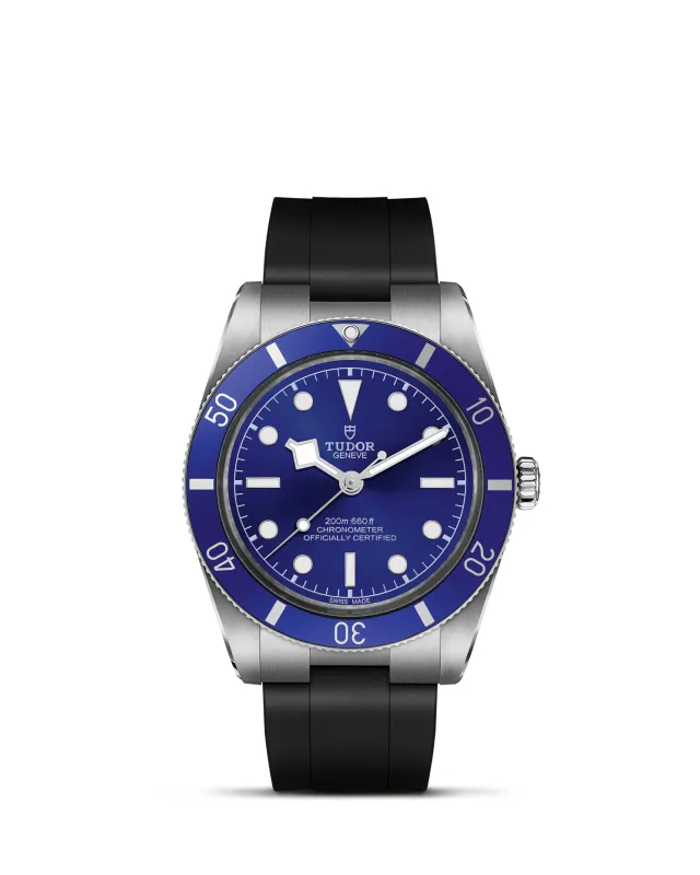 m79000b-0002_upright-wh-std-grid | Brela | Brela Tudor dive watch with blue dial, blue bezel, and stainless steel case on a black rubber strap | Brela | Brela
